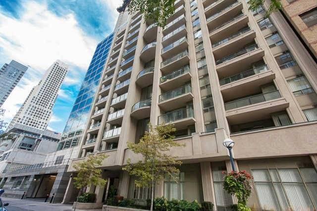 404 - 30 Hayden St, Condo with 1 bedrooms, 2 bathrooms and 1 parking in Toronto ON | Image 1