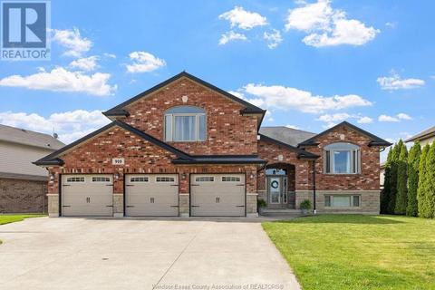 910 Westwood Drive, Lakeshore, ON, N0R1A0 | Card Image