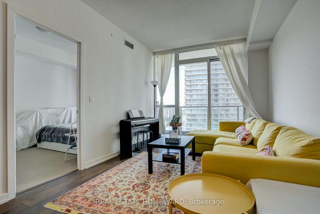 1103 - 52 Forest Manor Rd, Condo with 1 bedrooms, 1 bathrooms and 0 parking in Toronto ON | Image 3