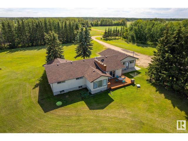 23232 Twp Rd 584, House detached with 3 bedrooms, 2 bathrooms and null parking in Thorhild County AB | Image 3