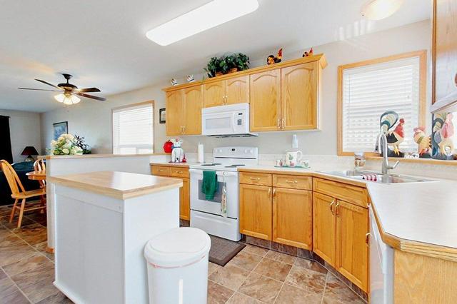 11 Kerr Close, House detached with 3 bedrooms, 2 bathrooms and 2 parking in Red Deer AB | Image 5