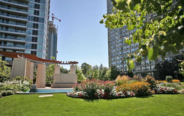 1605 - 1 Elm Dr W, Condo with 2 bedrooms, 2 bathrooms and 1 parking in Mississauga ON | Image 27