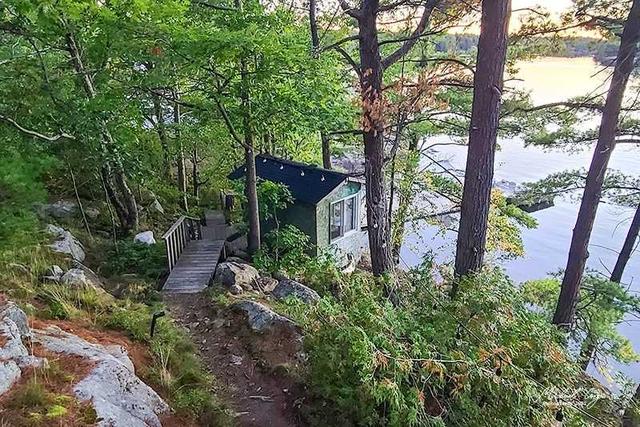 831 Go Home Lake Rd, House detached with 4 bedrooms, 2 bathrooms and 7 parking in Georgian Bay ON | Image 20