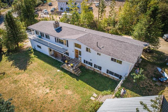 2402 Silver King Road, House detached with 3 bedrooms, 3 bathrooms and null parking in Central Kootenay E BC | Image 28