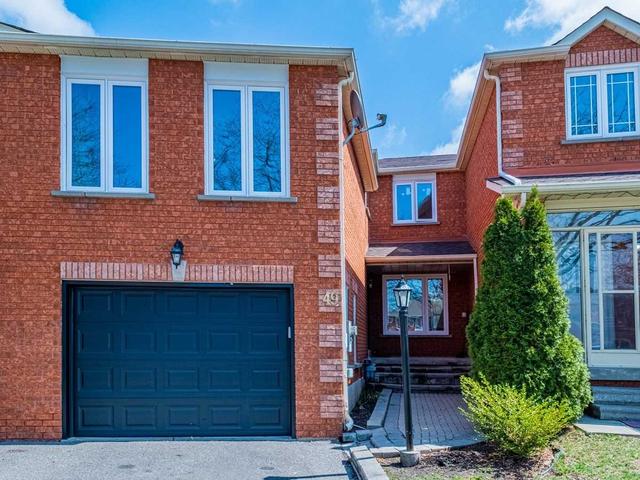 49 Tina Crt, House attached with 3 bedrooms, 3 bathrooms and 3 parking in Brampton ON | Image 1