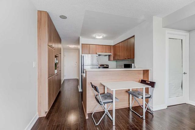 1001 - 36 Lee Centre Dr, Condo with 1 bedrooms, 1 bathrooms and 1 parking in Toronto ON | Image 8