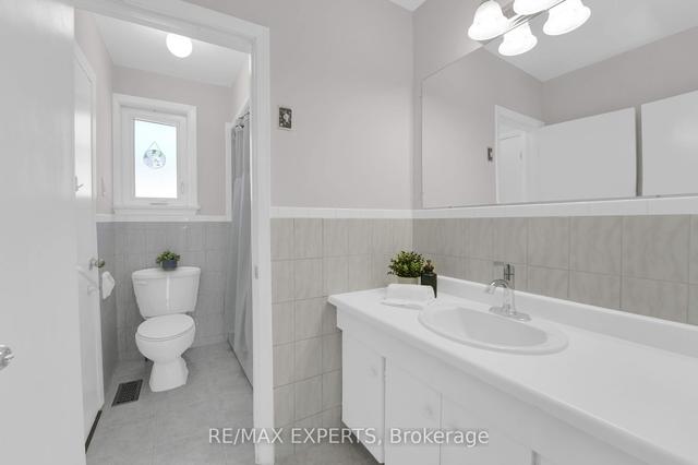 42 Shendale Dr, House detached with 3 bedrooms, 3 bathrooms and 3 parking in Toronto ON | Image 9