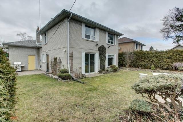 33 Reno Dr, House detached with 3 bedrooms, 2 bathrooms and 2 parking in Toronto ON | Image 20
