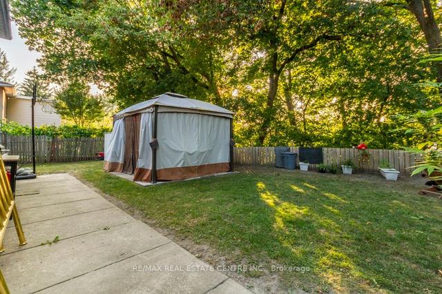 16 Brendwin Rd, House detached with 3 bedrooms, 2 bathrooms and 2 parking in Toronto ON | Image 26
