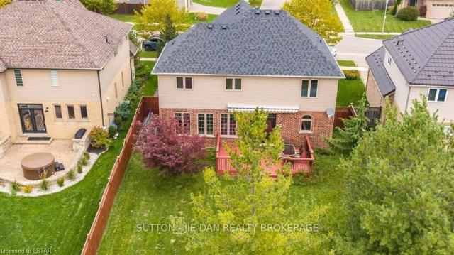 329 Skyline Ave, House detached with 4 bedrooms, 4 bathrooms and 4 parking in London ON | Image 30