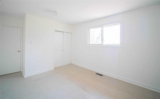 (upper) - 2442 Wilson St W, House detached with 3 bedrooms, 1 bathrooms and 2 parking in Hamilton ON | Image 15