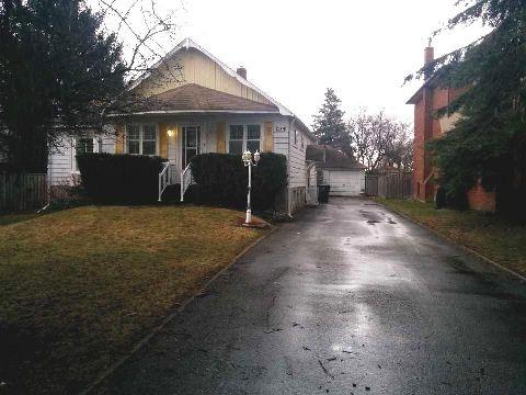 247 Drewry Ave, House detached with 2 bedrooms, 2 bathrooms and 6 parking in Toronto ON | Image 1