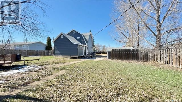 450 Macdonald Avenue, House detached with 3 bedrooms, 2 bathrooms and null parking in Craik SK | Image 41