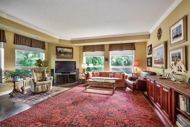 208 - 40 Old Mill Rd, Condo with 2 bedrooms, 2 bathrooms and 1 parking in Oakville ON | Image 32
