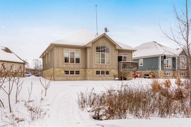 30 Rosedale Tr, House detached with 2 bedrooms, 3 bathrooms and 6 parking in Kawartha Lakes ON | Image 18