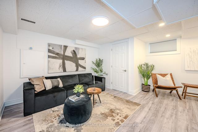 23 & 27 Yorkshire St N, House detached with 3 bedrooms, 2 bathrooms and 6 parking in Guelph ON | Image 10
