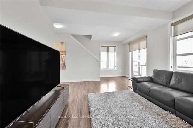 904 West Village Sq, Condo with 4 bedrooms, 4 bathrooms and 4 parking in London ON | Image 16