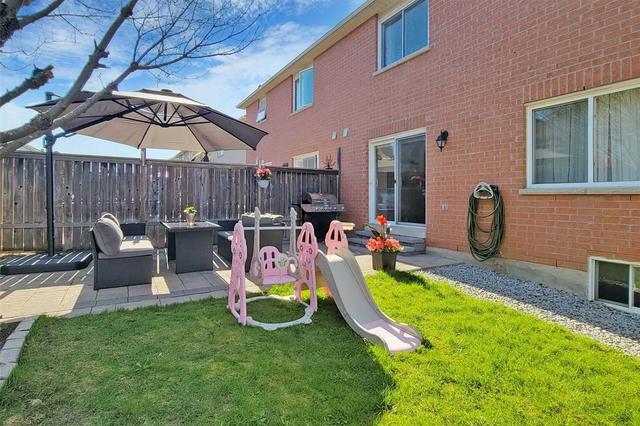 175 Flagstone Way, House semidetached with 3 bedrooms, 3 bathrooms and 4 parking in Newmarket ON | Image 13