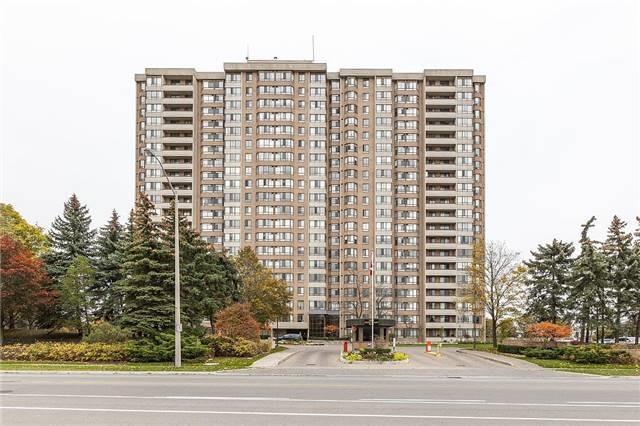1002 - 100 County Court Blvd, Condo with 2 bedrooms, 2 bathrooms and 1 parking in Brampton ON | Image 1