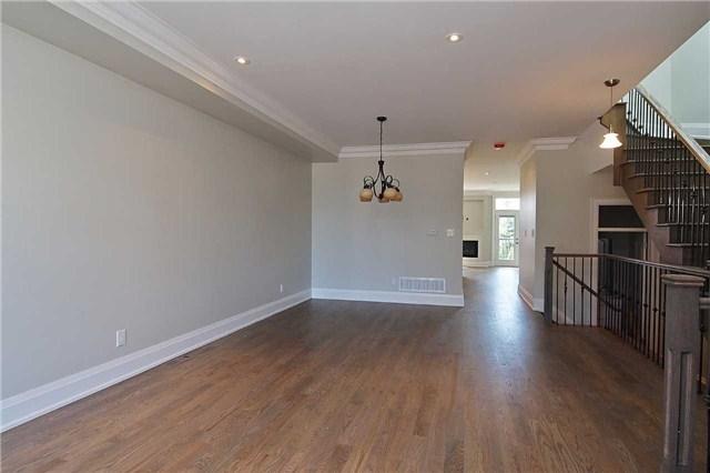 801 Glencairn Ave, House detached with 3 bedrooms, 4 bathrooms and 2 parking in Toronto ON | Image 3