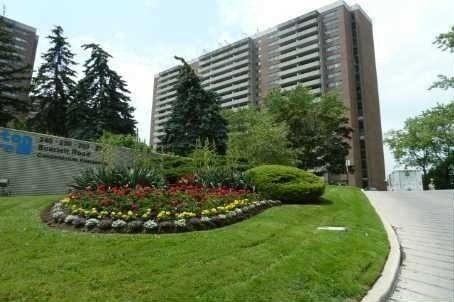 105 - 260 Scarlett Rd, Condo with 1 bedrooms, 1 bathrooms and 1 parking in Toronto ON | Image 3