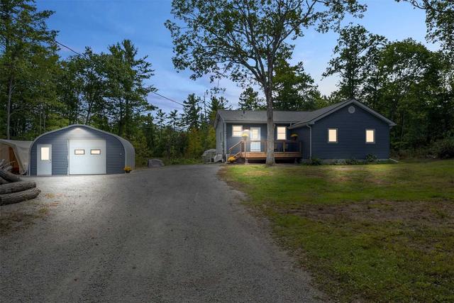 1649 Honey Harbour Rd, House detached with 3 bedrooms, 2 bathrooms and 8 parking in Georgian Bay ON | Image 1
