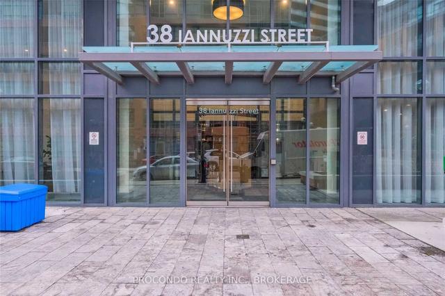 527 - 38 Iannuzzi St, Condo with 1 bedrooms, 1 bathrooms and 0 parking in Toronto ON | Image 1