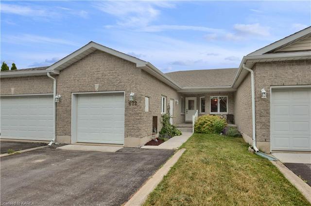 672 Millwood Drive, House attached with 2 bedrooms, 2 bathrooms and 3 parking in Kingston ON | Image 12