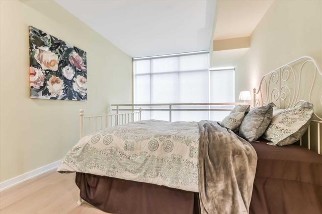 Lph14 - 21 Nelson St, Condo with 1 bedrooms, 2 bathrooms and 2 parking in Toronto ON | Image 10