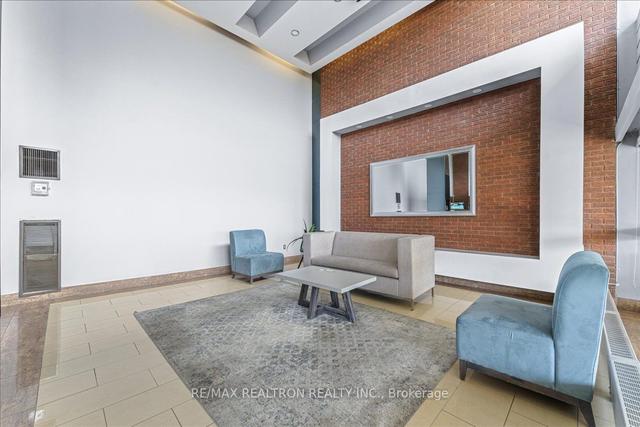 405 - 177 Linus Rd, Condo with 2 bedrooms, 1 bathrooms and 1 parking in Toronto ON | Image 30