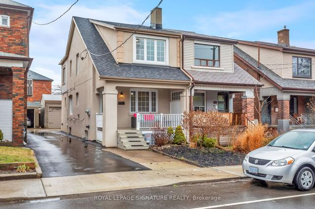 940 Shaw St, House semidetached with 3 bedrooms, 4 bathrooms and 3 parking in Toronto ON | Image 12
