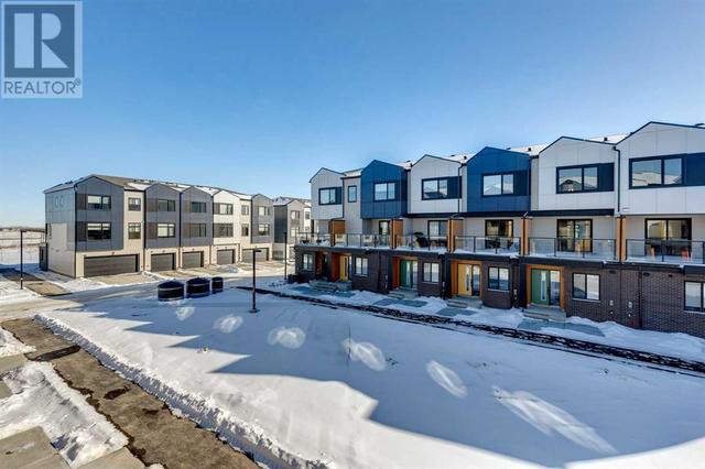 205, - 8535 19 Avenue Se, House attached with 2 bedrooms, 1 bathrooms and 2 parking in Calgary AB | Image 24