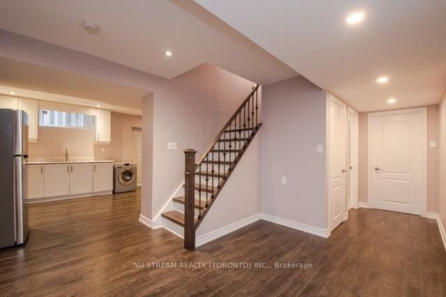 427 Empress Ave, House detached with 5 bedrooms, 4 bathrooms and 4 parking in Toronto ON | Image 14
