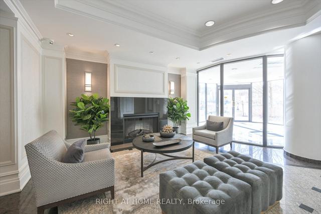 818 - 16 Dallimore Circ, Condo with 2 bedrooms, 2 bathrooms and 1 parking in Toronto ON | Image 26