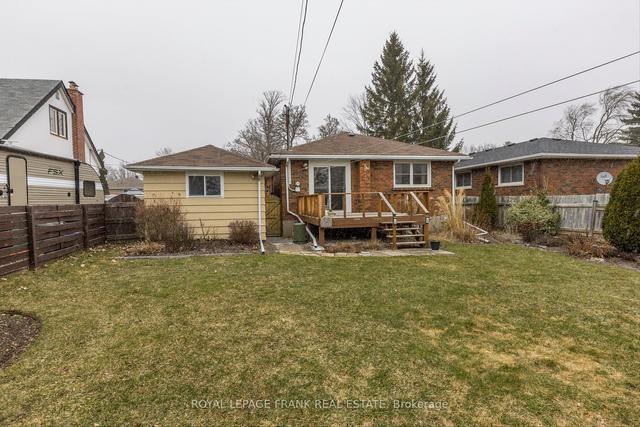 217 Shelbourne St, House detached with 2 bedrooms, 2 bathrooms and 3 parking in Peterborough ON | Image 18
