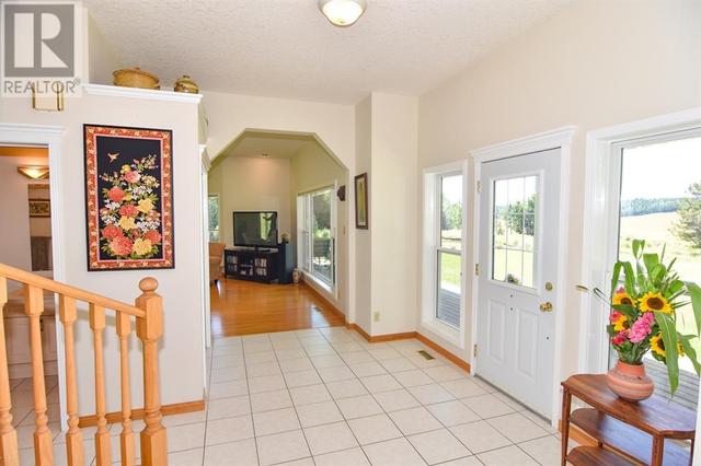 63227 Whispering Pines Road, House detached with 3 bedrooms, 1 bathrooms and 10 parking in Bighorn No. 8 AB | Image 6