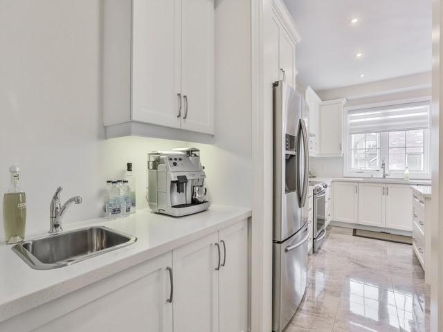 147 Hoey Cres, House detached with 4 bedrooms, 5 bathrooms and 2 parking in Oakville ON | Image 7