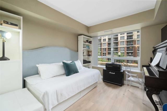 201 - 1 Michael Power Pl, Condo with 2 bedrooms, 2 bathrooms and 1 parking in Toronto ON | Image 11