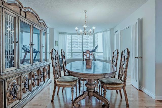 804 - 175 Bamburgh Circ, Condo with 2 bedrooms, 2 bathrooms and 1 parking in Toronto ON | Image 3