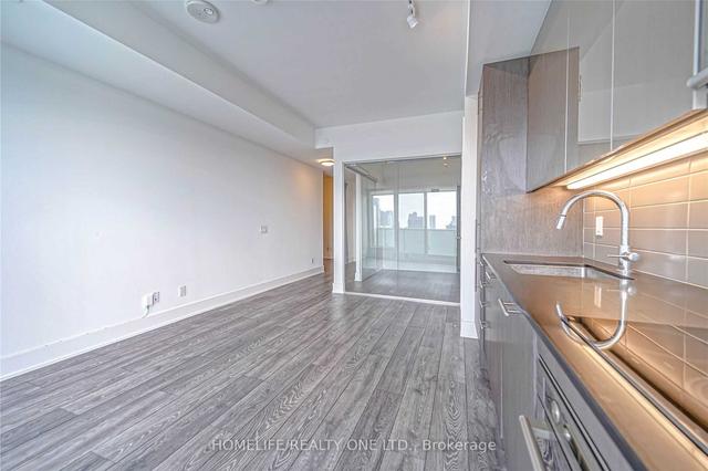 3201 - 403 Church St, Condo with 1 bedrooms, 1 bathrooms and 0 parking in Toronto ON | Image 7
