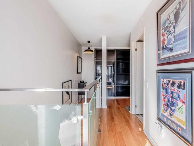 ph908 - 1050 The Queensway, Condo with 2 bedrooms, 1 bathrooms and 2 parking in Toronto ON | Image 3