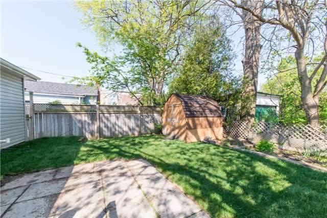 70 Colborne St W, House detached with 2 bedrooms, 2 bathrooms and 2 parking in Oshawa ON | Image 17
