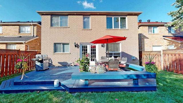 106 Sunny Meadow Blvd, House detached with 4 bedrooms, 5 bathrooms and 7 parking in Brampton ON | Image 17