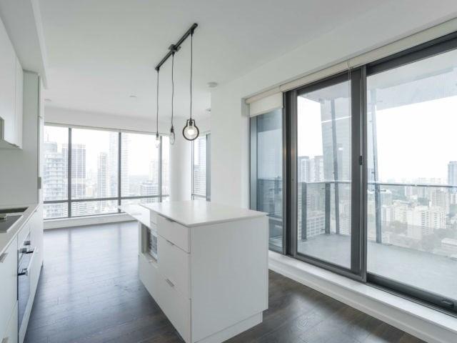 3110 - 5 St Joseph St, Condo with 2 bedrooms, 2 bathrooms and 1 parking in Toronto ON | Image 11