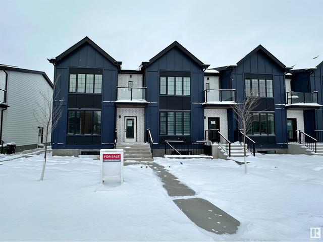7744 Yorke Me Nw Nw, House attached with 4 bedrooms, 3 bathrooms and 4 parking in Edmonton AB | Image 3