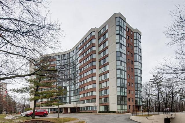 1001 - 1240 Marlborough Court, House attached with 3 bedrooms, 2 bathrooms and null parking in Oakville ON | Image 10