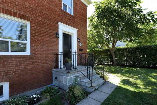 1 Riverlea Dr, House detached with 3 bedrooms, 2 bathrooms and 2 parking in Toronto ON | Image 8
