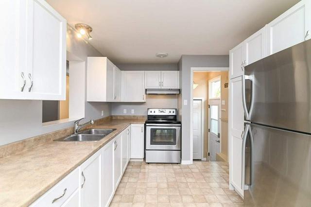 41 Edward St, House detached with 2 bedrooms, 2 bathrooms and 3 parking in Quinte West ON | Image 6