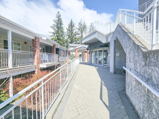 15 - 38 High Street, Condo with 1 bedrooms, 2 bathrooms and 1 parking in Nelson BC | Image 35