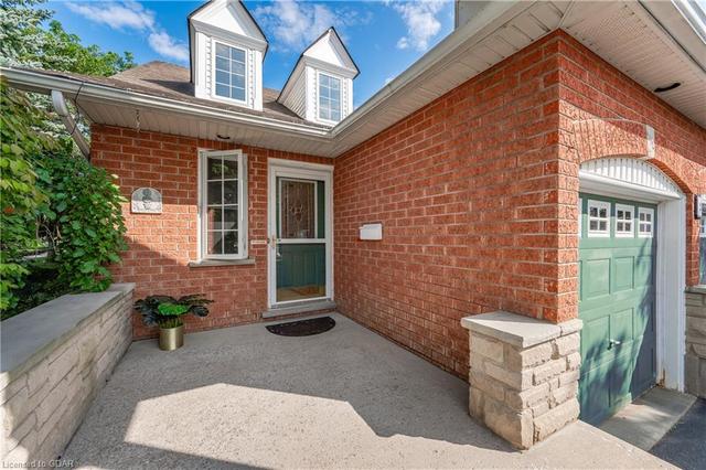 2 Terraview Crescent, House attached with 4 bedrooms, 3 bathrooms and 4 parking in Guelph ON | Image 47
